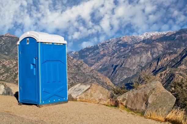 Best Porta potty delivery and setup  in Fayetteville, WV