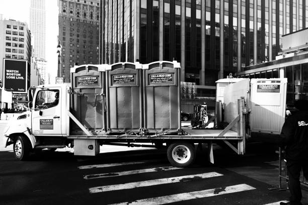 Best Portable bathroom rental  in Fayetteville, WV